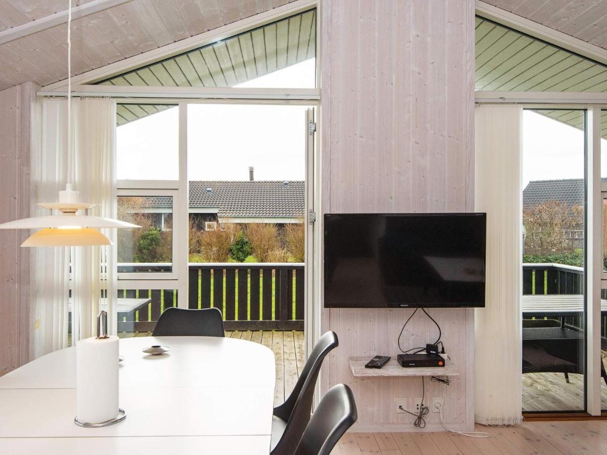 Three-Bedroom Holiday Home In Juelsminde 18 Sonderby  Exterior foto