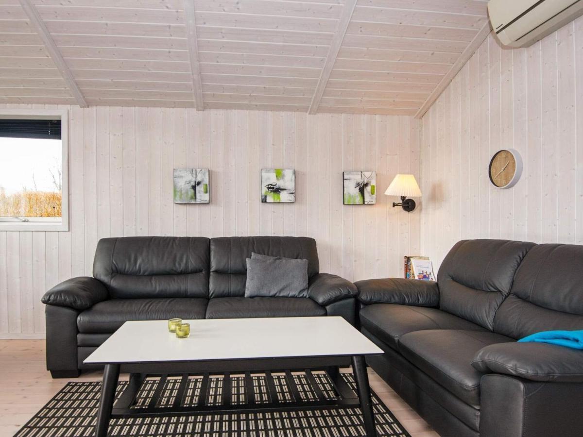 Three-Bedroom Holiday Home In Juelsminde 18 Sonderby  Exterior foto